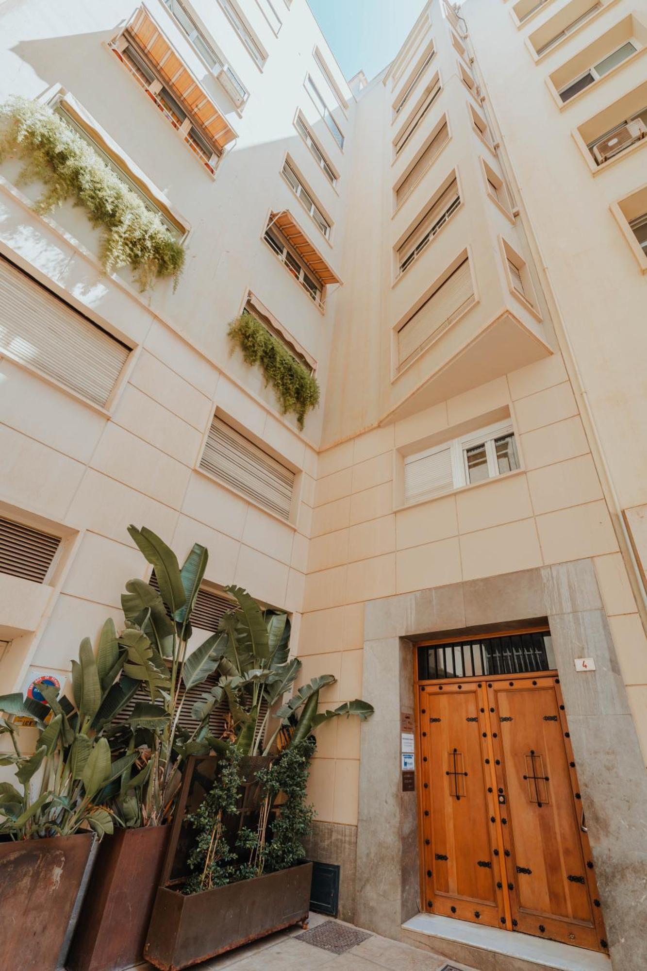 Gran Apartamento De 3 Habitaciones Junto A La Catedral Malaga Bagian luar foto